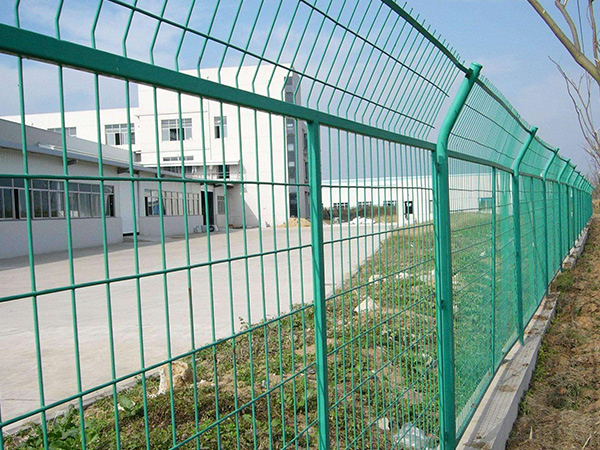 公路護欄網圖片1