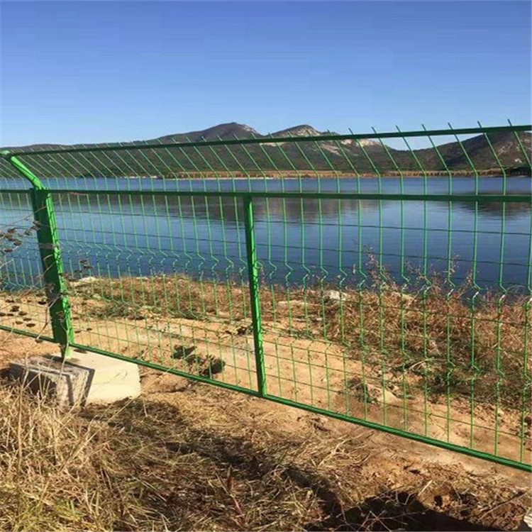 水源保護區隔離網案例展示圖片2